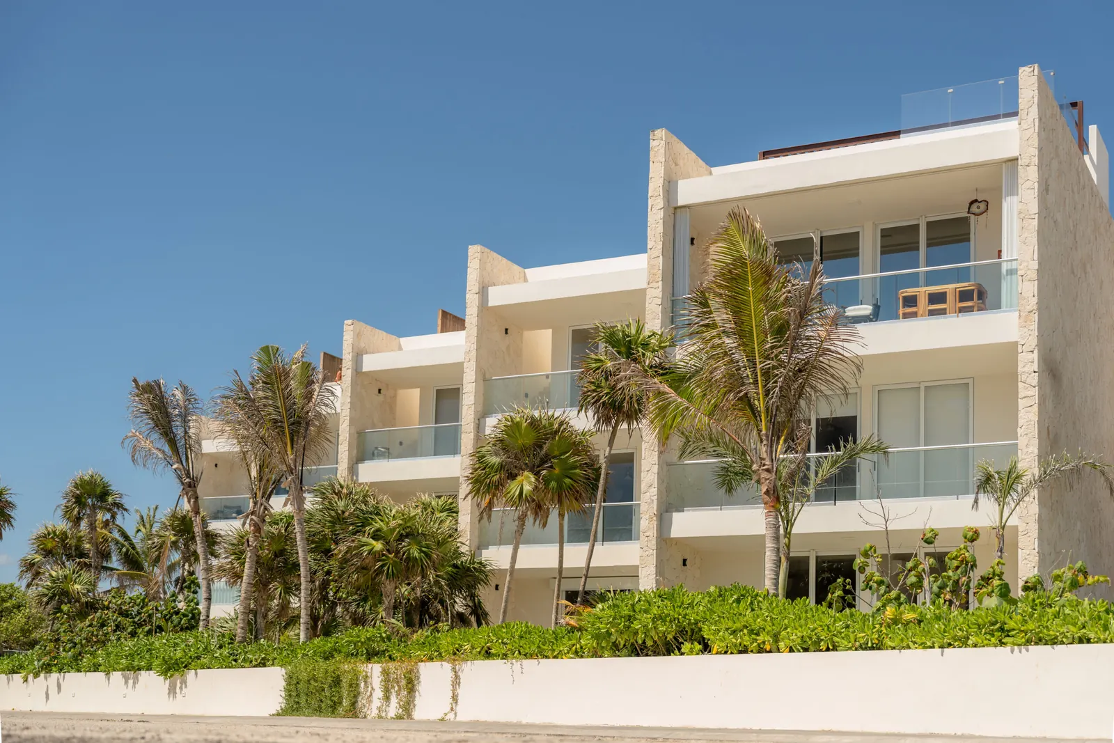 Santamar Prime en Akumal — obra de TAO México terminada y entregada frente al mar